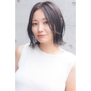 30代切りっぱなしボブ