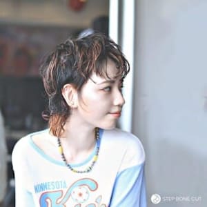 小顔になるステップボーンカット　メッシュ　エンドカラー - hair healing labo【ヘア ヒーリング ラボ】掲載中