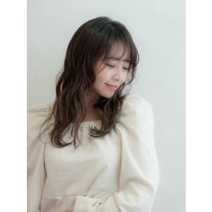 誰からも好かれるアナウンサー風ゆるフワスタイル