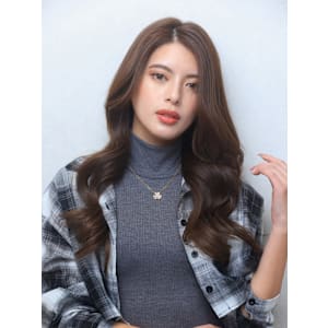 美髪ロングレイヤー×外国人風艶感カラー