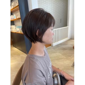 大人女性　丸みショートボブ☆小林