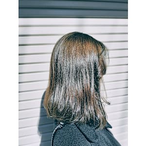 カーキグレージュ