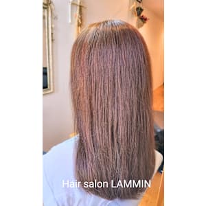 ピンクベージュ