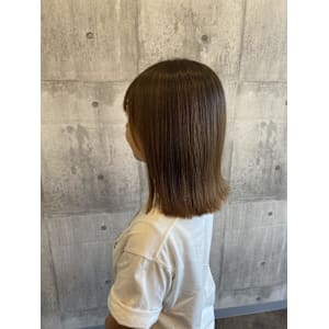 ミディアムBob〈ARCH CHIAKI〉