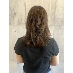 くすみベージュ~ARCH Sayaka~