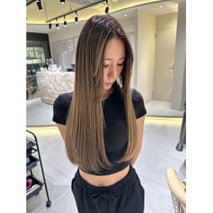 髪質改善サロンLond Melia 天神大名店×ロング