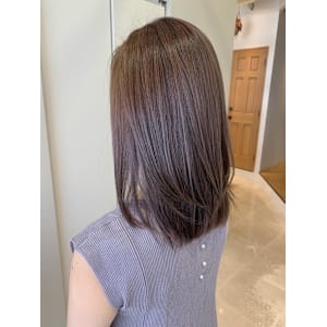 ミディアムラベンダーグレージュ