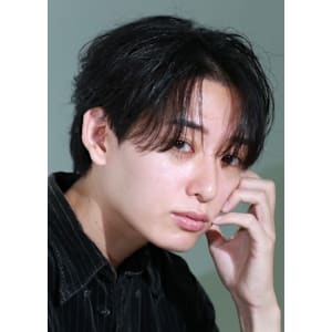 オトナ韓国　センターパート《谷　昂将》