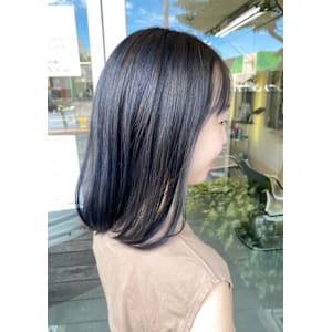 【光に透けるアッシュグレーカラー】30代　透明感　高松