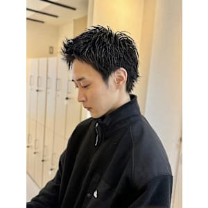 刈り上げないスパイキーショート/keshiki 大名 