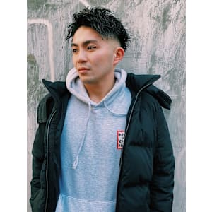 スキンフェードツイストスパイラルパーマ/keshiki 大名