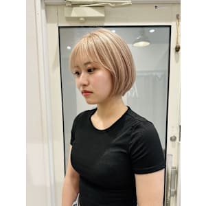 ブリーチミルクティーベージュショートボブ/keshiki大名