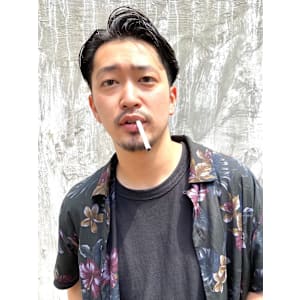 センターパートアップバングマッシュツイスパナチュラルパーマ