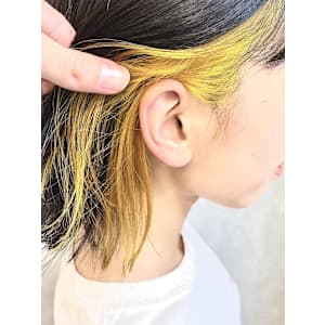ブリーチインナーカラーイエロー外ハネボブ/keshiki 