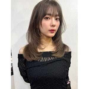 レイヤーカットレイヤーロングワンカールベージュ