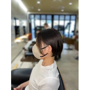 ショートボブ×ブラウン