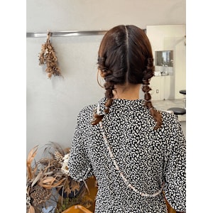 タイト　ツインアレンジ　10代20代