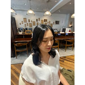 年齢幅広くびれミディアム