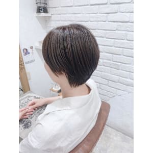 【MAGIC 小名木】丸みショート＆ベージュカラー