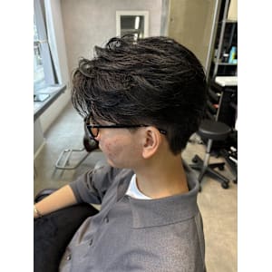 miu&宇都宮良太　メンズセンターパート