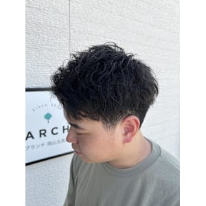 アップバング×刈り上げショート