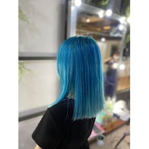 ターコイズブルー