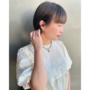 透明感たっぷりオリーブカラー