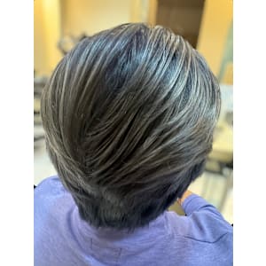 白髪をいかしたカラーリング - Beautissimo 東長崎【ビューティシモ  ヒガシナガサキ】掲載中