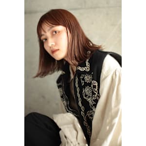 地毛風ストレート　フォギーベージュ　ロブ　代官山　中目黒