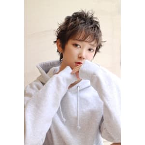 ナチュラルベージュショートレイヤー