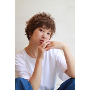 ベージュアッシュショートボブ