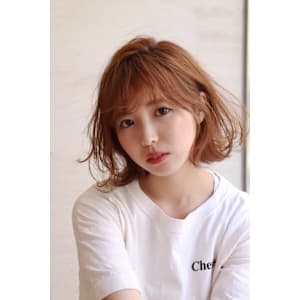 スロウカラーベージュオレンジボブ