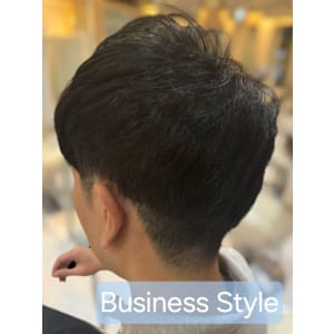 清潔感あるヘアスタイル