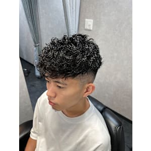 クセ毛を生かすスペインカール