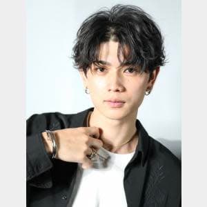 無造作コンマバンク センターパートツーブロック ウルフ - KUROT 熊本【クロト クマモト】掲載中