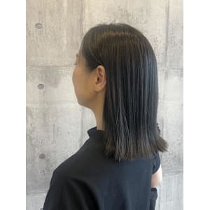 赤みを押えたくすみベージュ~ARCH Sayaka~