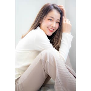 かきあげセミロングスタイル