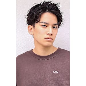 ツーブロックアップバングショート