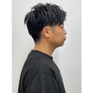 爽やかショート　刈り上げツーブロック　ビジネススタイル