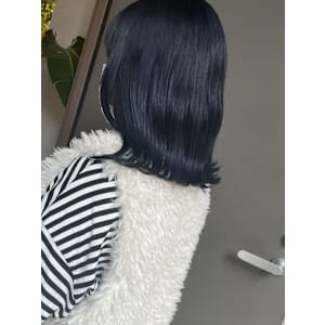 ブルーブラック