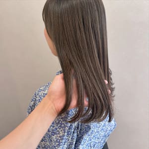 【&ONE 自由が丘】透明感たっぷりグレージュカラー