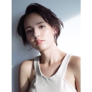 シルエット抜群の大人ショート/keshiki大名