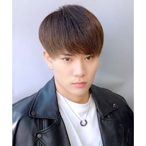 韓国風ツーブロックマッシュ