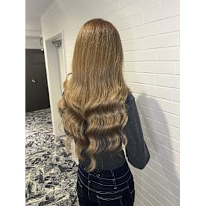 昨日のお客様〜！アッシュロング！