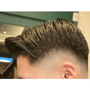 MEN'Sスキンフェードミドルフェードばちばちスタイル　銀座