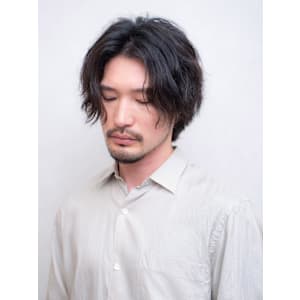 大人の余裕漂うメンズナチュラルパーマ