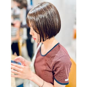 ミニボブ×アッシュベージュ