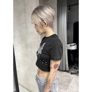 ★プラチナホワイト×ショートボブ★
