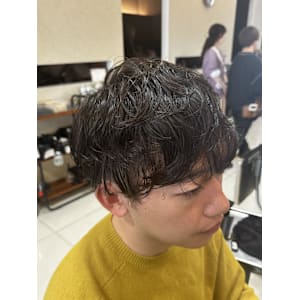 大人男性ニュアンスパーマナチュラル30代メンズ