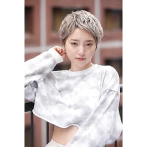 レディースボウズスタイル×ホワイトブリーチ